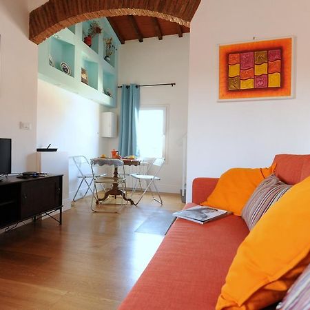 Acacia Firenze - Ciclamino Apartment Bagian luar foto